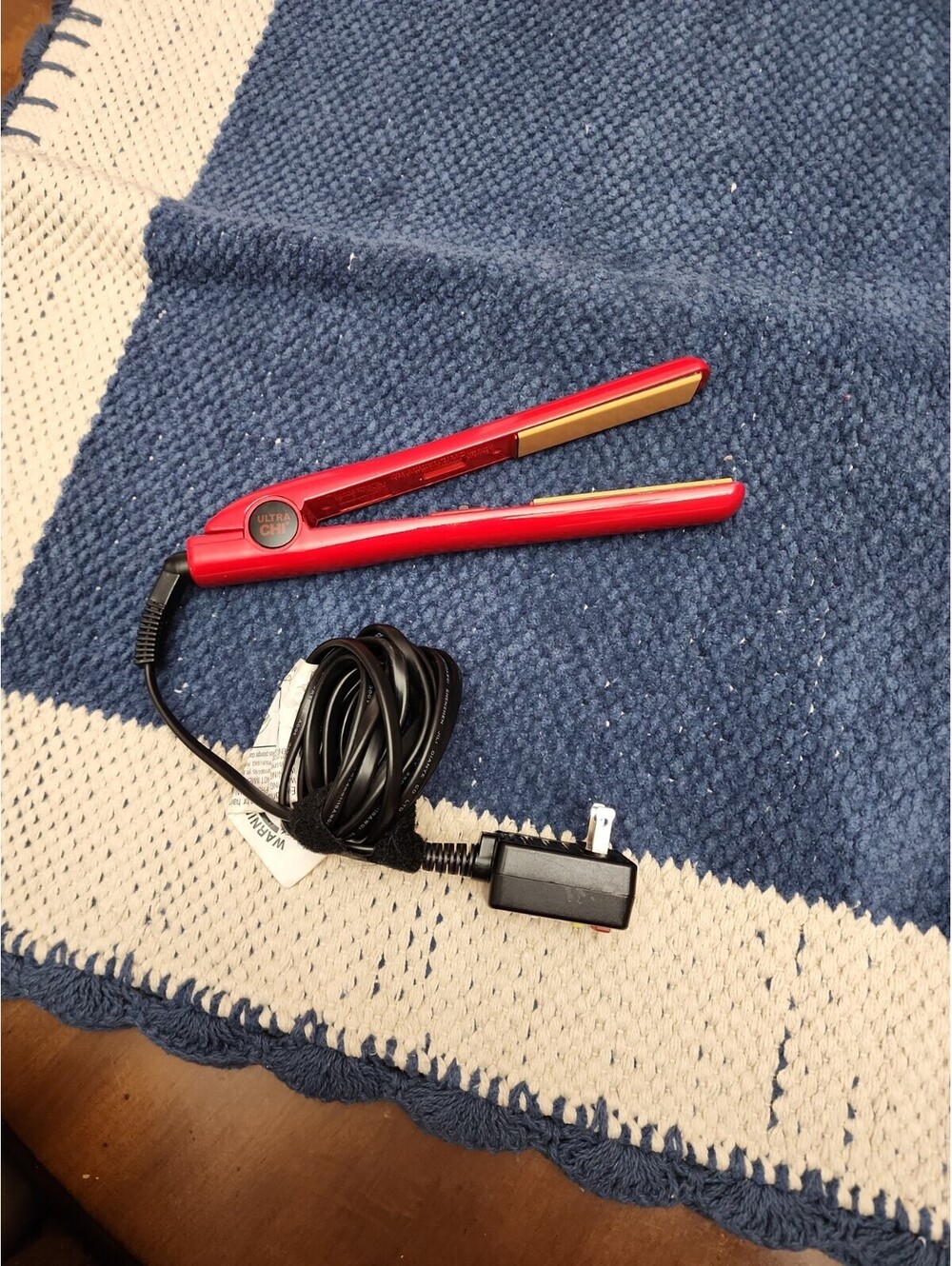 Ultra CHI Red 1.5" Tourmaline Ceramic Hairstyling Flat Iron